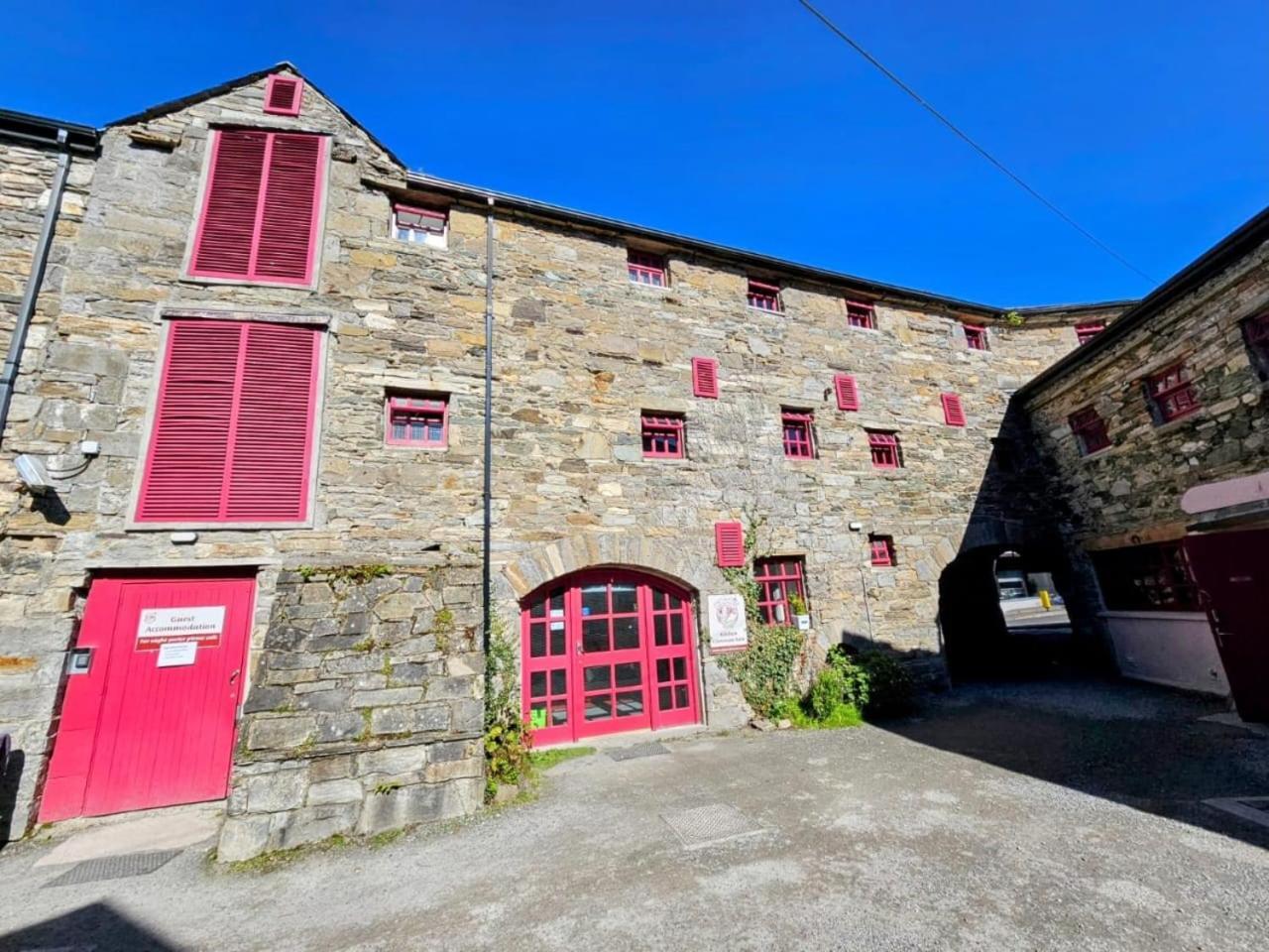 Old Mill Holiday Hostel Westport Ngoại thất bức ảnh